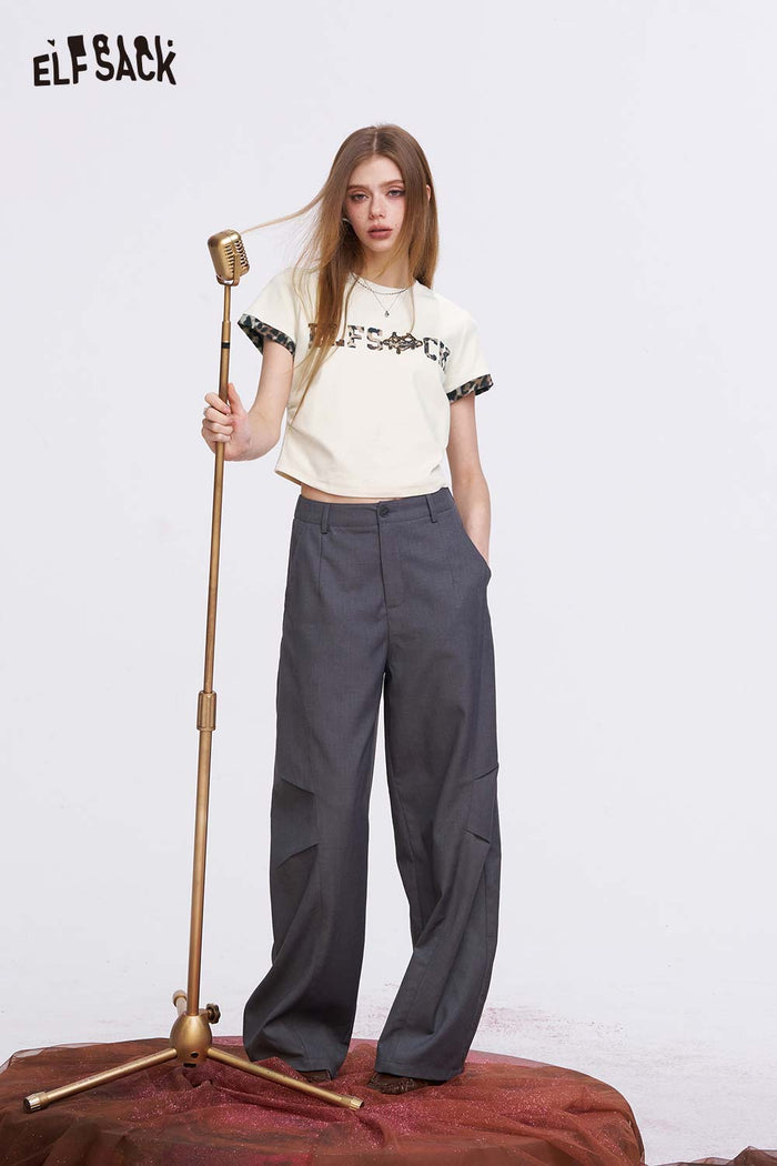 ELFSACK Cream T Shirt with Leopard Print Logo