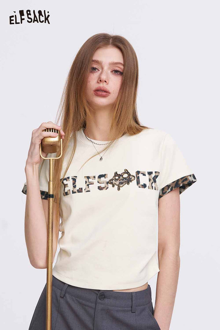 ELFSACK Cream T Shirt with Leopard Print Logo