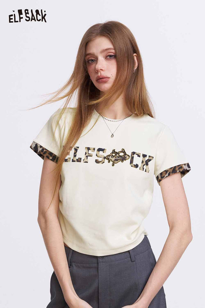 ELFSACK Cream T Shirt with Leopard Print Logo