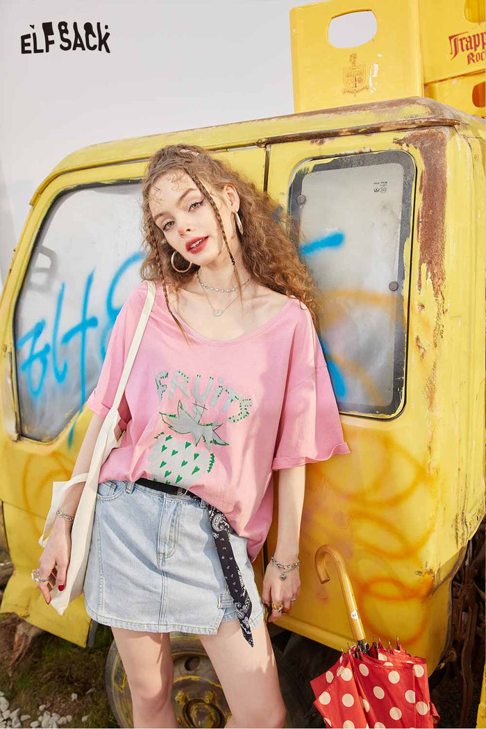 ELFSACK Cute Fruit Graphic Tee with V Neck