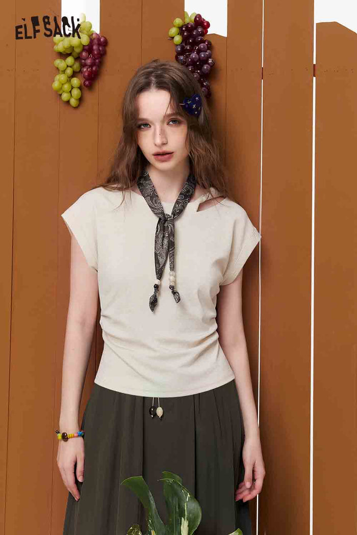ELFSACK Cutout Shoulder Ruched Slim Fit Tee