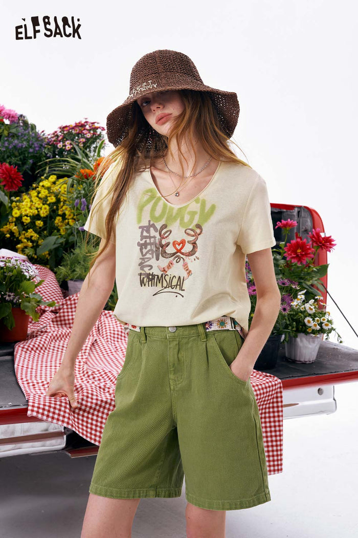 ELFSACK Graffiti Print Notch V Neck Oversized Tee