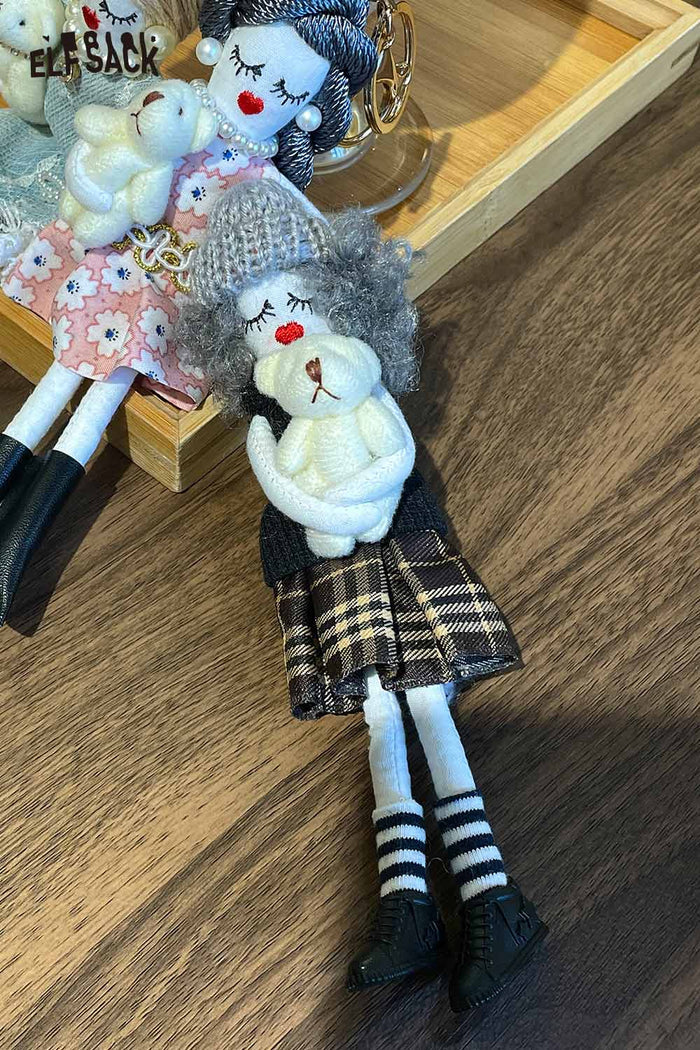 ELFSACK Handcrafted Soft Doll Charm Artistic Details Multifunctional Key Ring