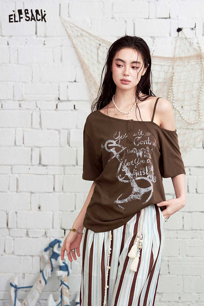 ELFSACK Off-Shoulder Asymmetrical Strap Graphic T-Shirt