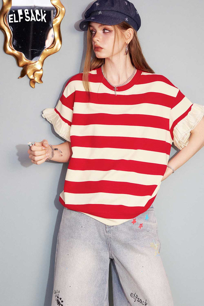 ELFSACK Retro Red White Striped Oversized Tee