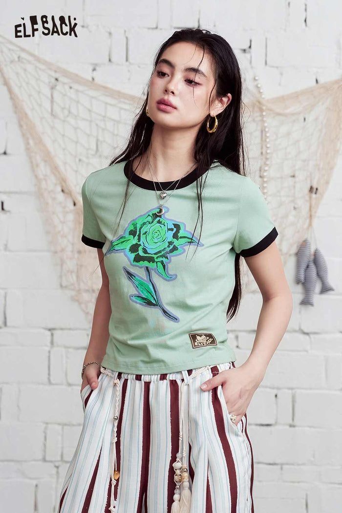 ELFSACK Rose Print Color-Block Trim Cropped T-Shirt