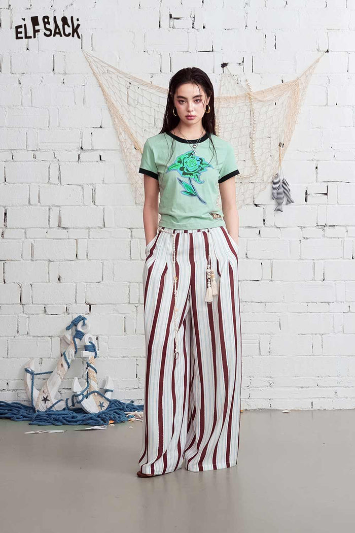 ELFSACK Rose Print Color-Block Trim Cropped T-Shirt
