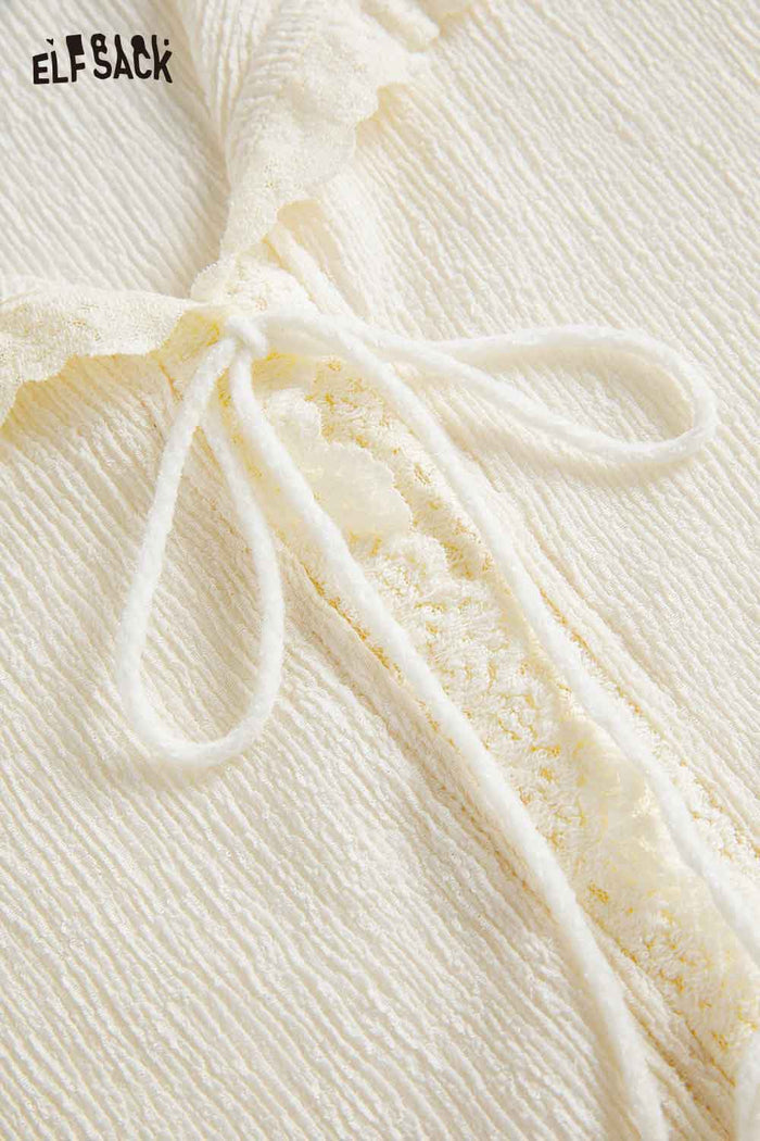 ELFSACK Ruffled V-Neck Slim Fit Lace Trim Top