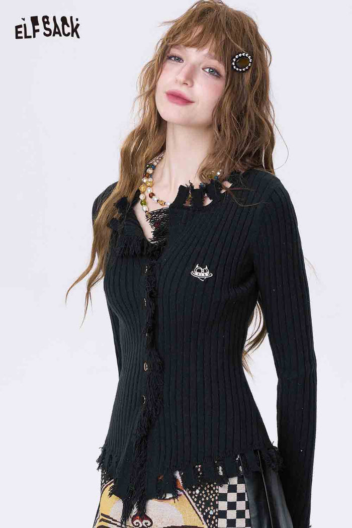 ELFSACK Soft Solid Slim Fit Heart Logo Fringe V Neck Knitwear