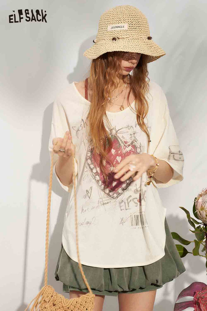ELFSACK Strawberry Graffiti Print V-Neck Oversized Tee