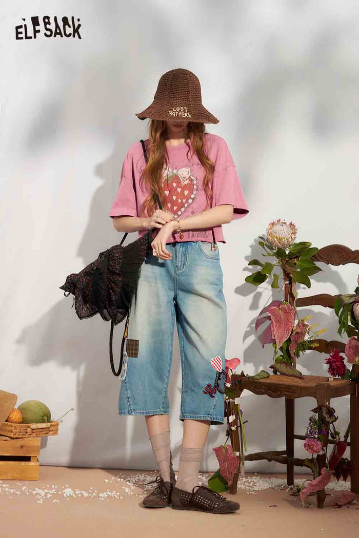 ELFSACK Strawberry Washed Distressed Beaded Crop Tee