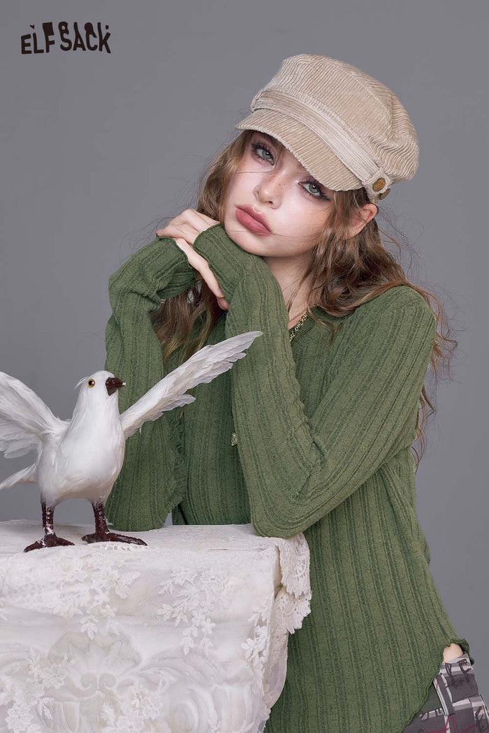 ELFSACK Stretch Knit Fitted Top with Minimalist Embroidery Essential Layering Piece